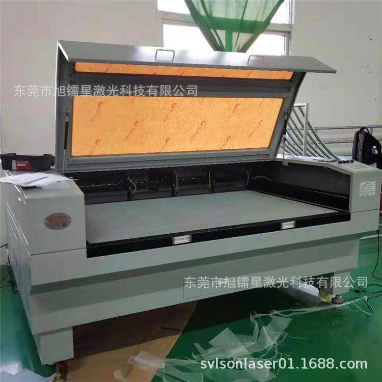 木板雕刻礼物工艺品雕刻机 照明应用日光灯吊灯街灯罩激光切割机