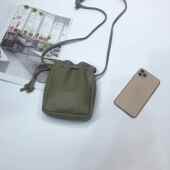 韩版 简约小清新手机包网红学生单肩小包包 迷你抽绳斜挎水桶包时尚