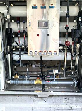 中润1吨-10吨RO反渗透设备三罐去水垢去铁锰设备净水厂家