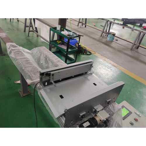 料箱夹抱式伸缩货叉
