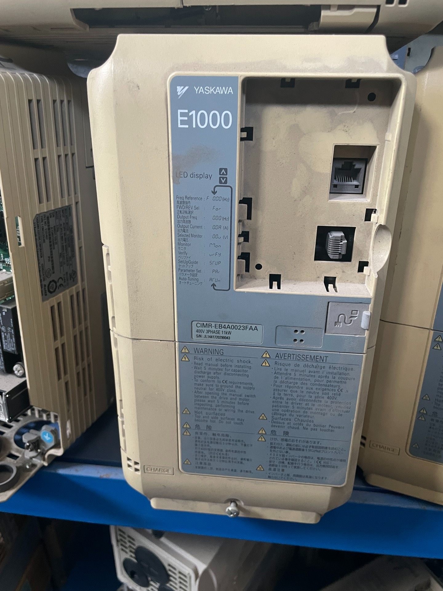 安川变频器CIMR-EB4A0023FAA 测试完好 不含面