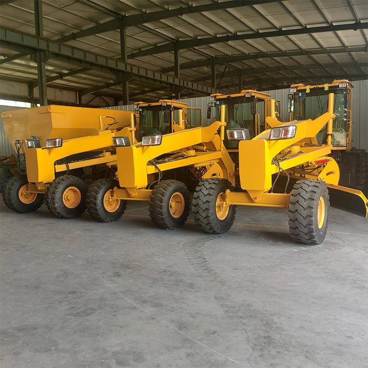 工地灰土地面平整机 山坡陡坡土地刮平机 自走一体式平地机