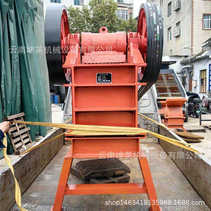 出口缅甸破碎机PE00*500小型打砂粉碎机时产10吨建筑垃圾破碎