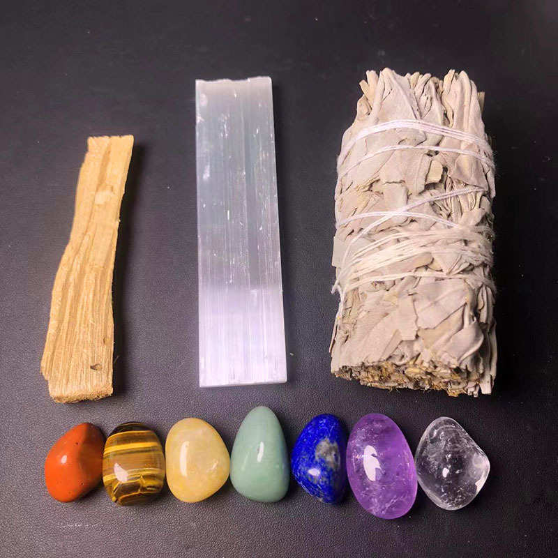厂家直供七彩水晶石套装石膏棒鼠尾草火山石手串水晶工艺品摆件