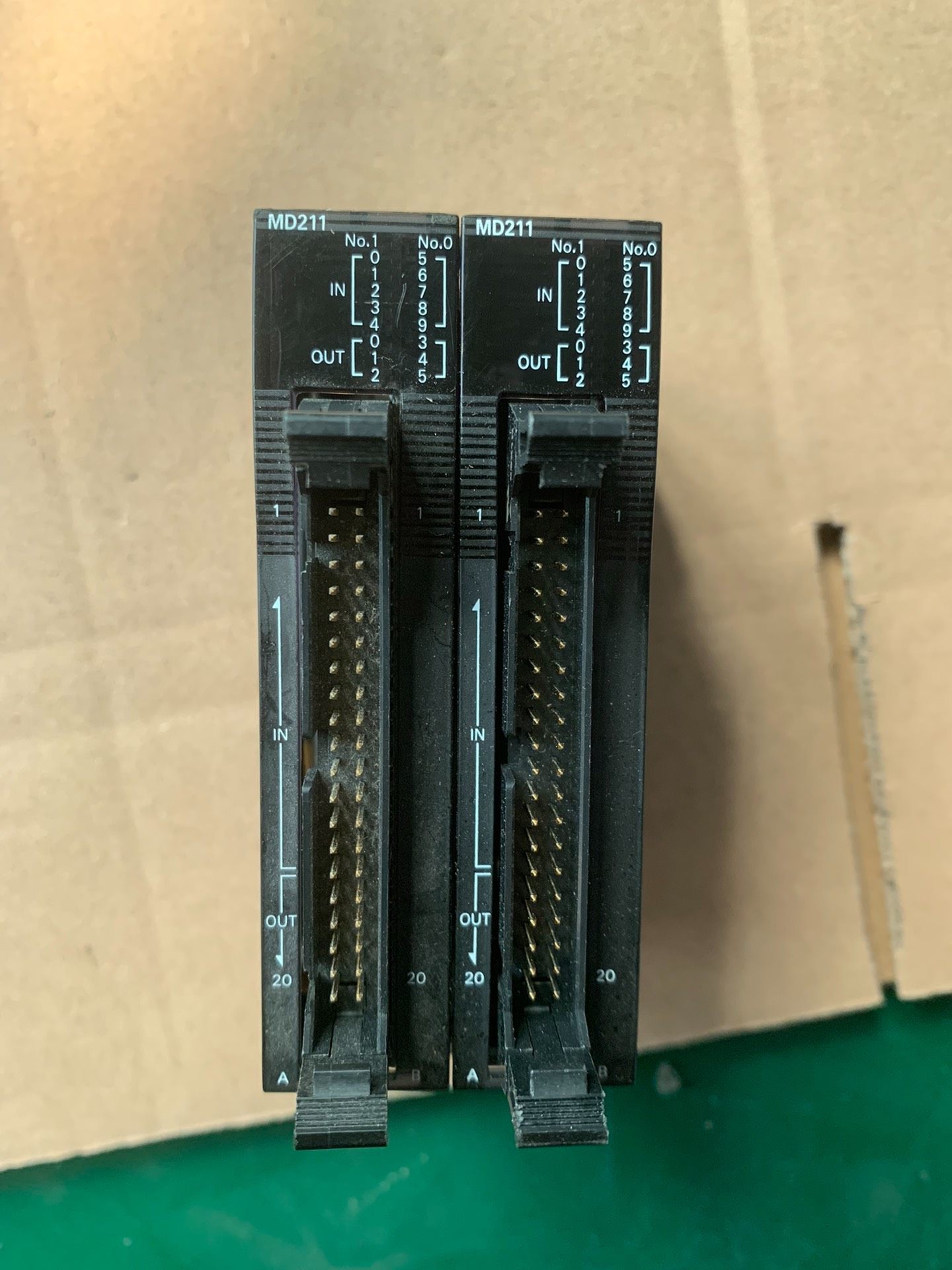 欧姆龙、CJ2M－MD211、二片成色如图功能包好、220元