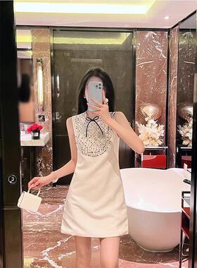白色名媛高级感重工镶钻钉珠无袖蝴蝶结洋装女气质收腰显瘦裙子