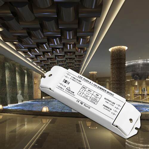 0-10V驱动器，0-10V转PWM信号调光驱动，1-10V调光器 led调光器
