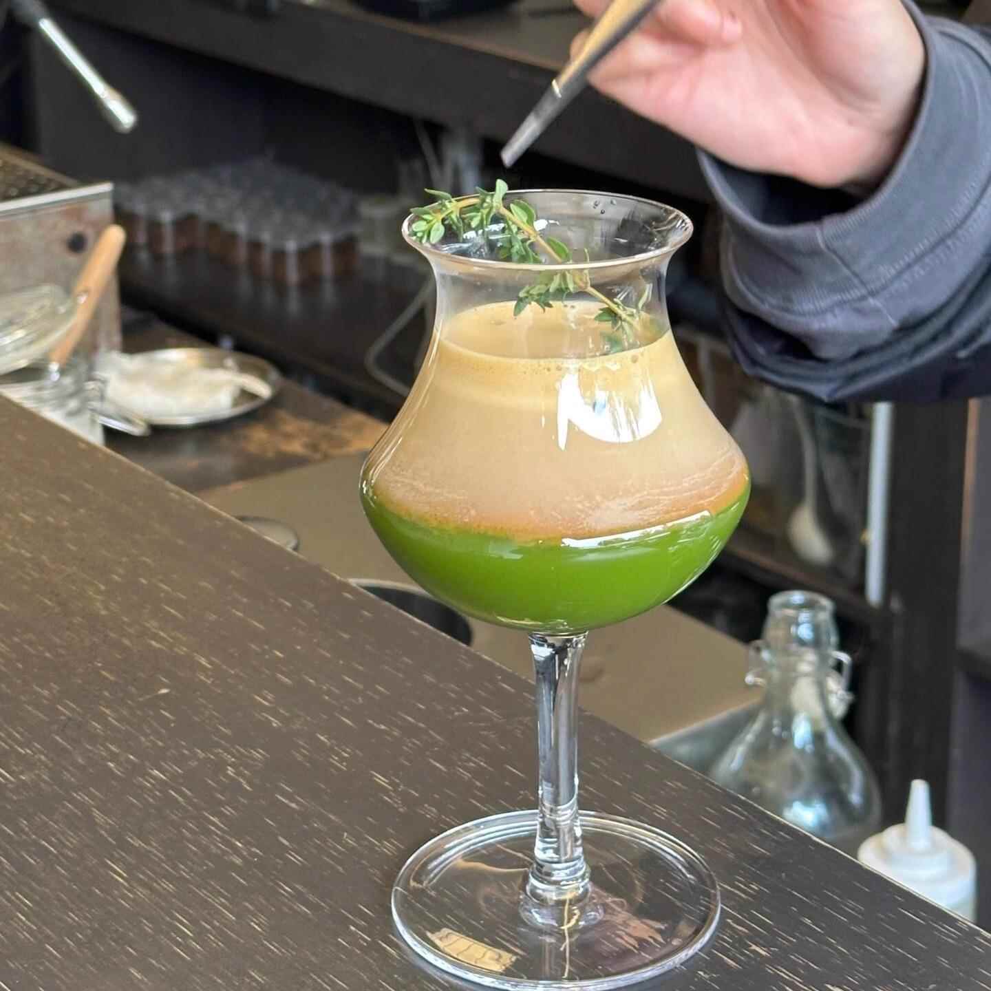 冰美式拿铁咖啡杯个性鸡尾酒杯复古ins风反口特调饮品杯高脚玻璃