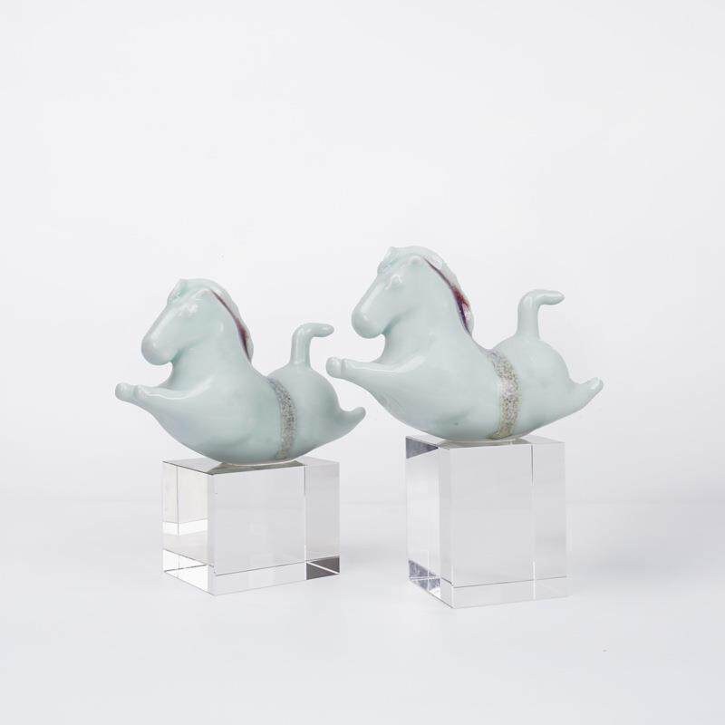 现代时尚简约陶瓷马水晶摆件客厅创意家居工艺品电视柜酒柜装饰品