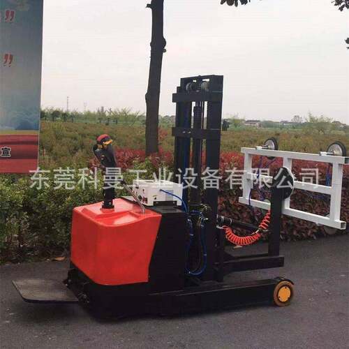 移动叉车式电动翻转真空吊具吸板材木材玻璃提升可移动搬运吸吊机