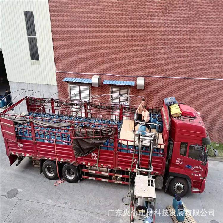 广州厂家直供纳米级水性中空玻璃微珠保温隔热耐腐蚀材料冬暖夏凉