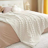 加厚保暖双层毛毯办公室仿兔毛牛奶午睡盖毯秋冬沙发盖被毛绒毯