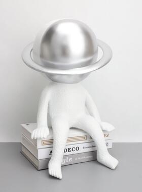 现代软约创意宇航员太空简人树脂件样板房1111民宿家居儿童摆房装