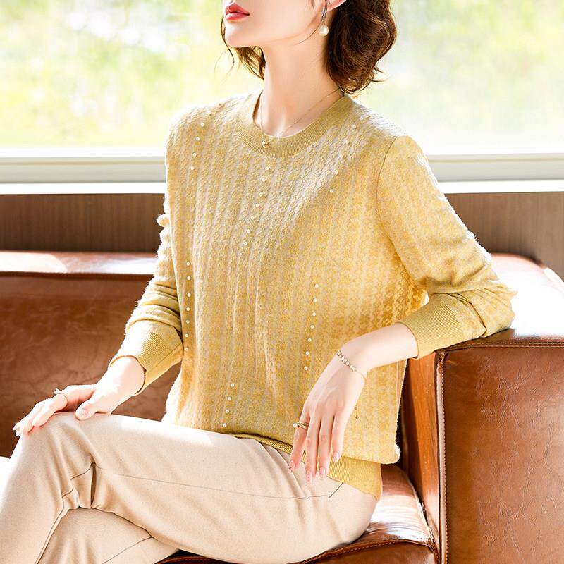 妈妈秋装薄款毛衣2025新款针织上衣中老年女装春秋气质内搭打底衫
