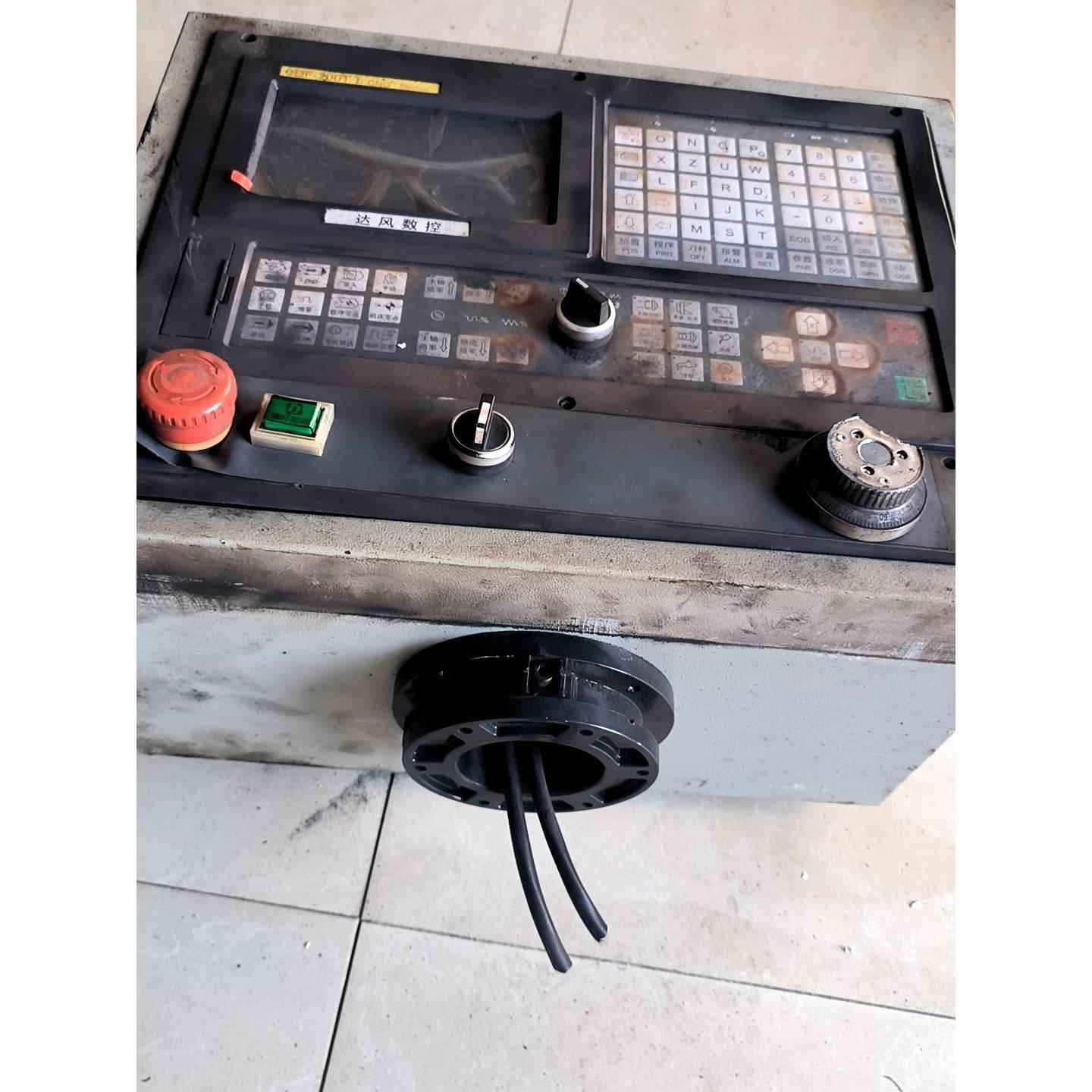 达风数控系统 DF-200T,九成新,功能正常,成色所示议价