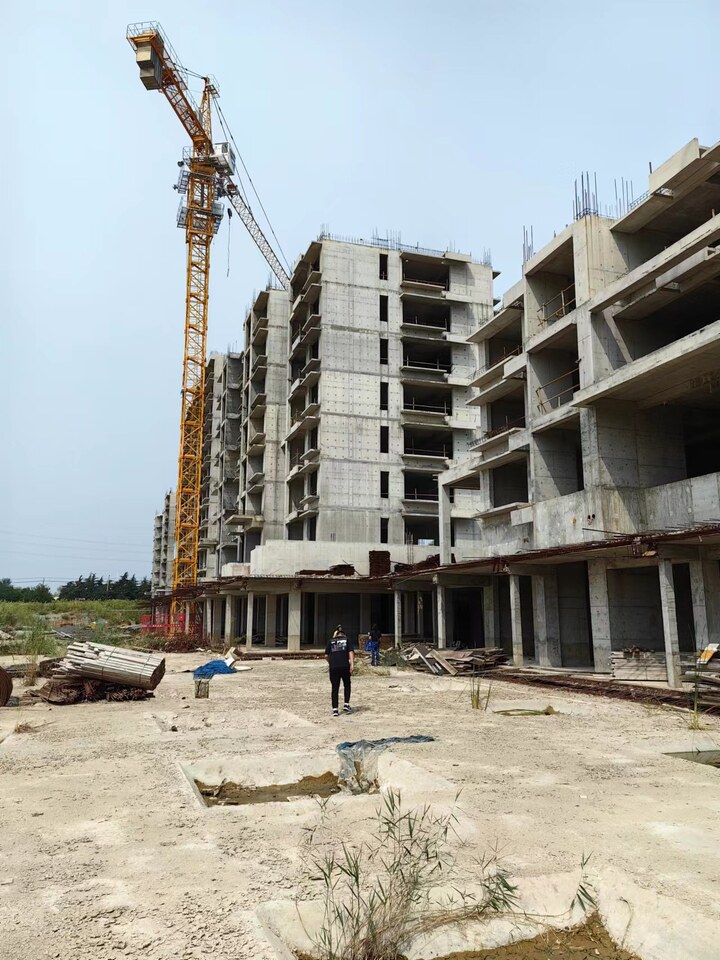 3月18日徐州市房地产公司在建工程、土地使用权、构筑物及其他辅助设施、办公设备、苗木绿化等网络拍卖公告