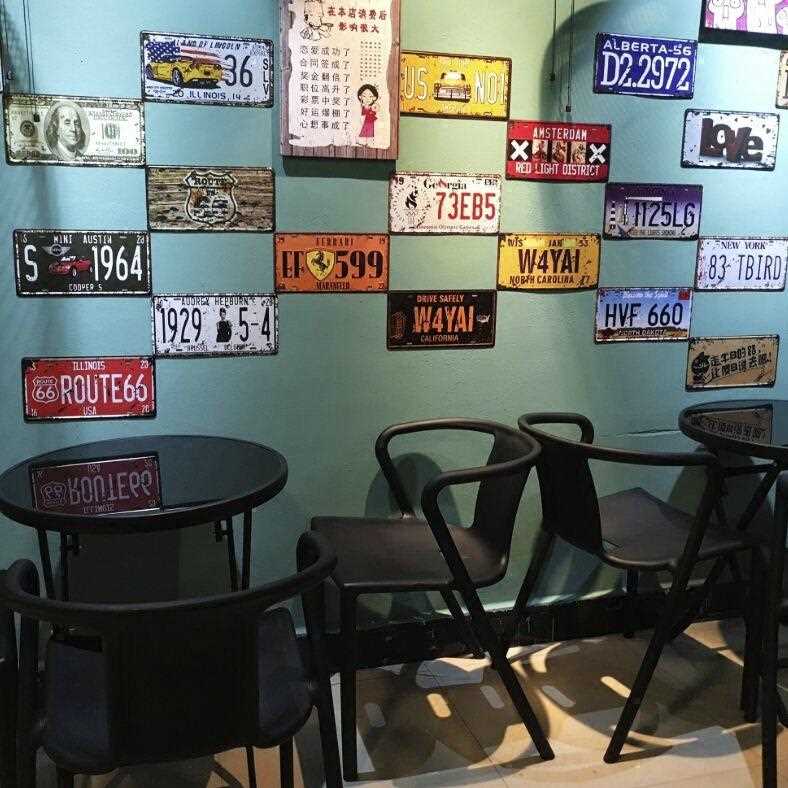 新款直销美式复古车牌铁皮画装饰品工业风酒吧饭店家居创意个性墙