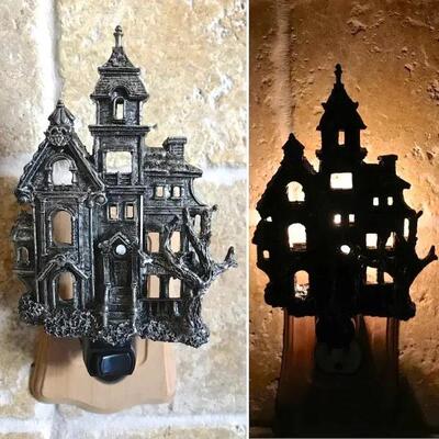 跨境新款Funny Haunted Mansion Nightlight万圣节鬼屋派对夜灯
