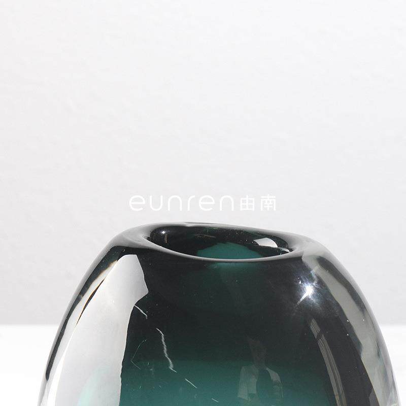 简约现代轻奢绿宝石琉璃玻璃花瓶插花器摆件样板房间软装饰品摆饰