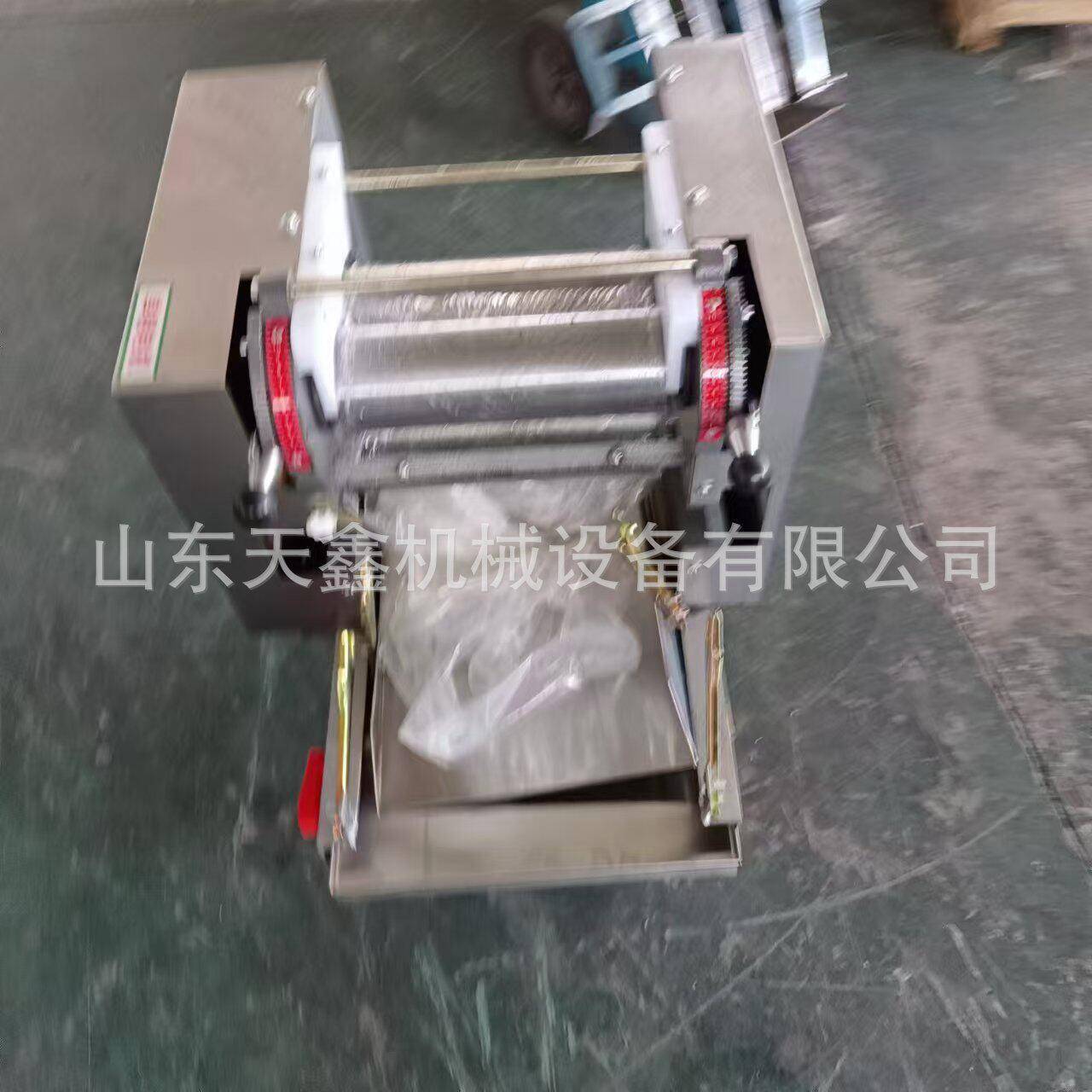 定制浙江金华50型号面条机面食制作面条食堂面条机