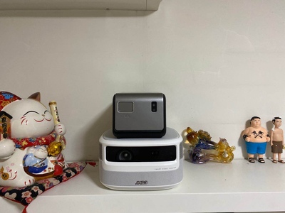 坚果J9新款投影仪怎么样?选购的哪些心酸事