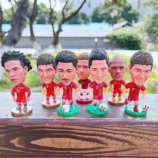 球迷用品慕尼黑公仔莱万穆勒萨内阿隆索格纳布里足球模型摆件