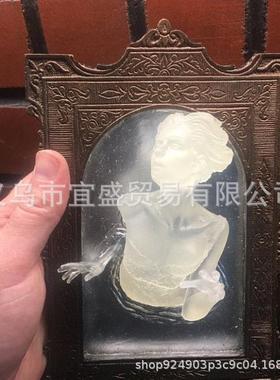 独立站 魔镜幽灵门挂件居家装饰树脂工艺品 幽灵门男女夜光