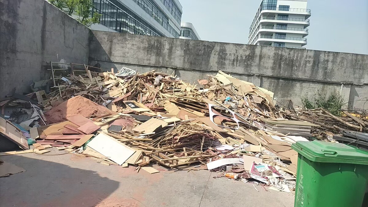 5月9日湖州市一批报废木头烧火柴约15吨网络拍卖公告