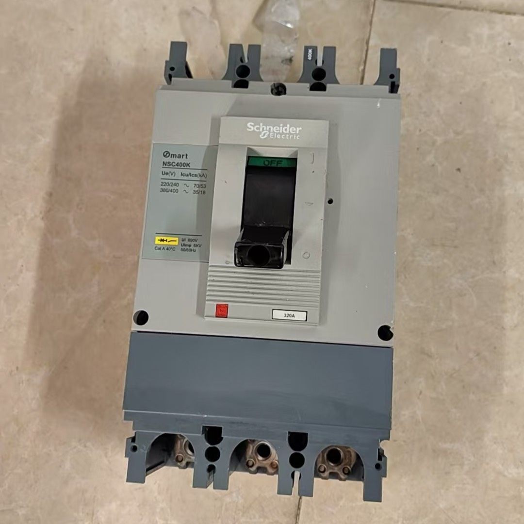 施耐德断路器3P 320A，成色如图，300元