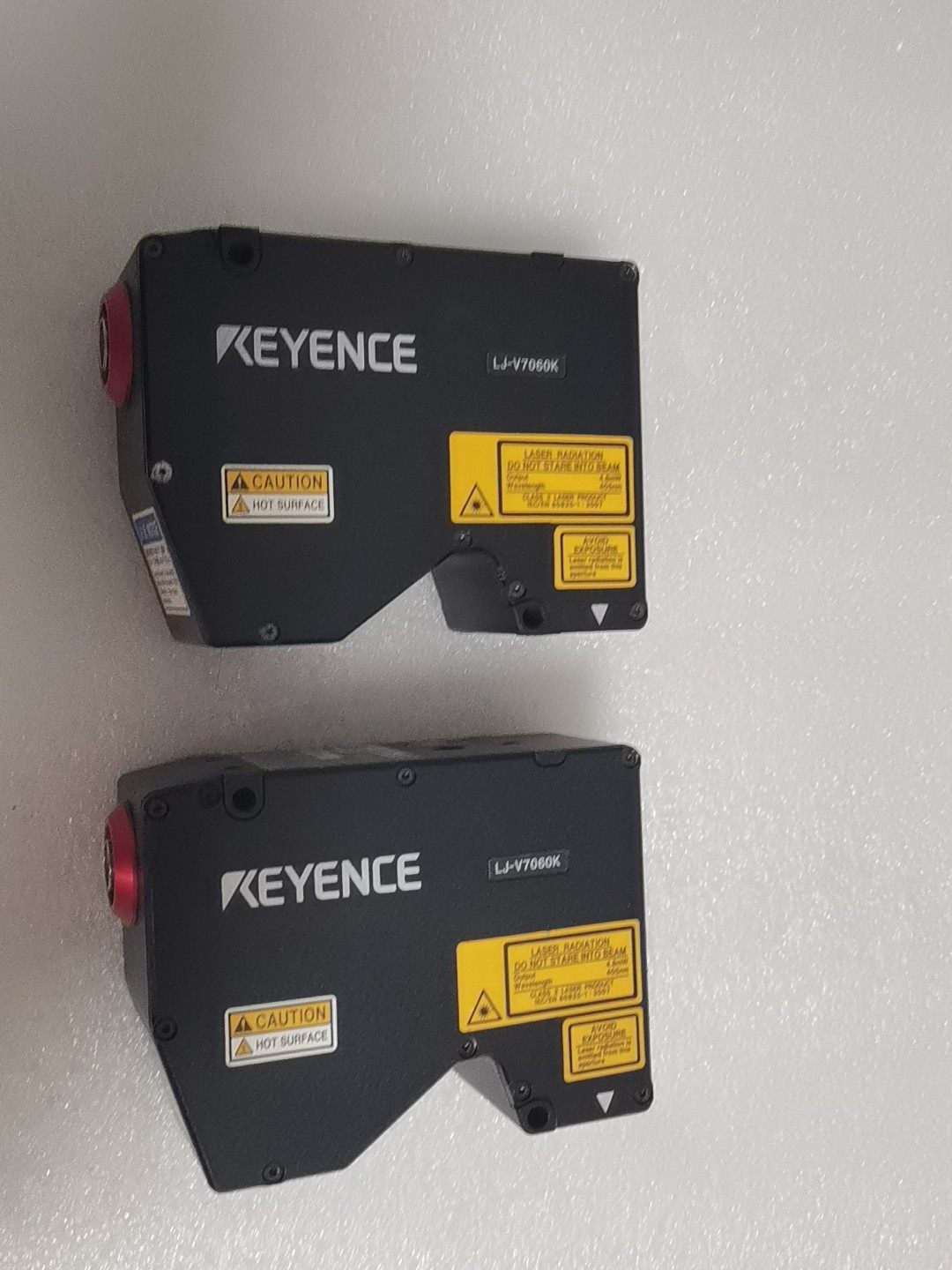 lj-v7060K 成色8新  实物图