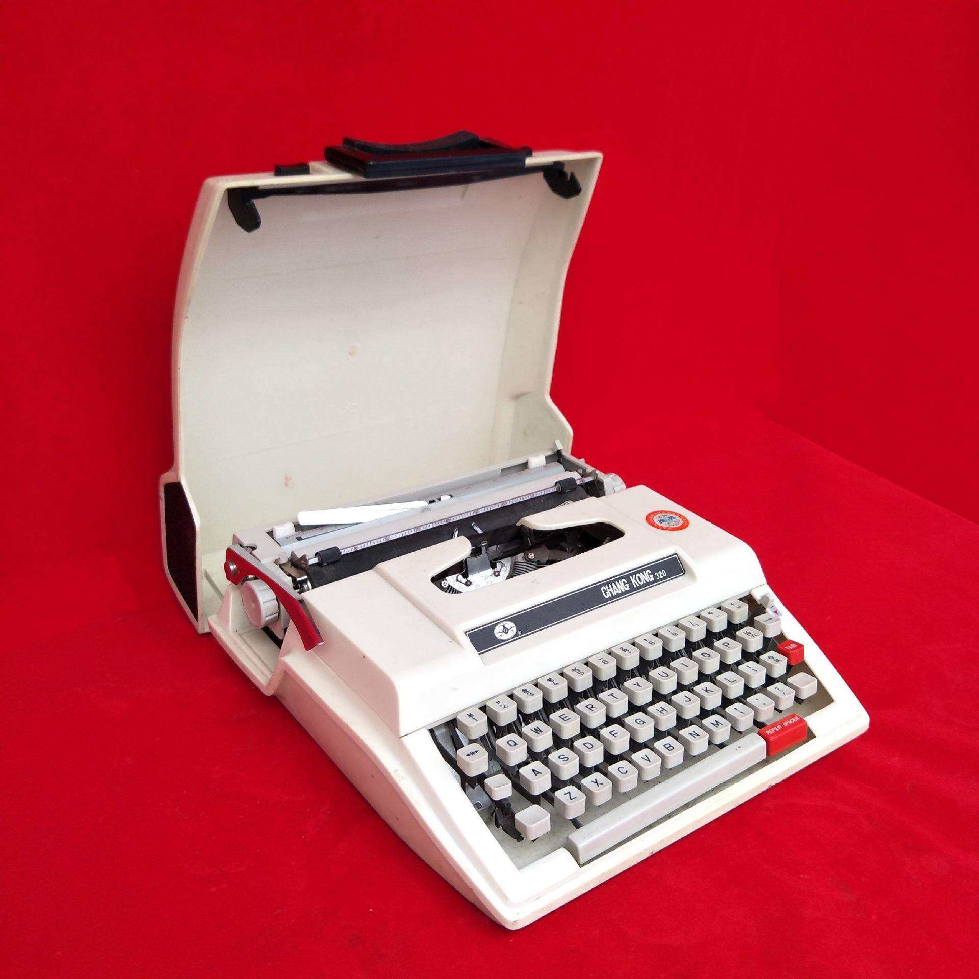 民俗怀旧老物件打字机老式复古机械手动键盘旧货杂项装饰道具摆件