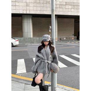 Simple Casual Fashion Commuter Woolen Belt Long Sleeve Warm