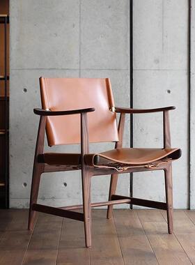 丹麦进口Carl Hansen&Søn设计师马鞍皮椅餐椅轻奢白蜡木靠背椅