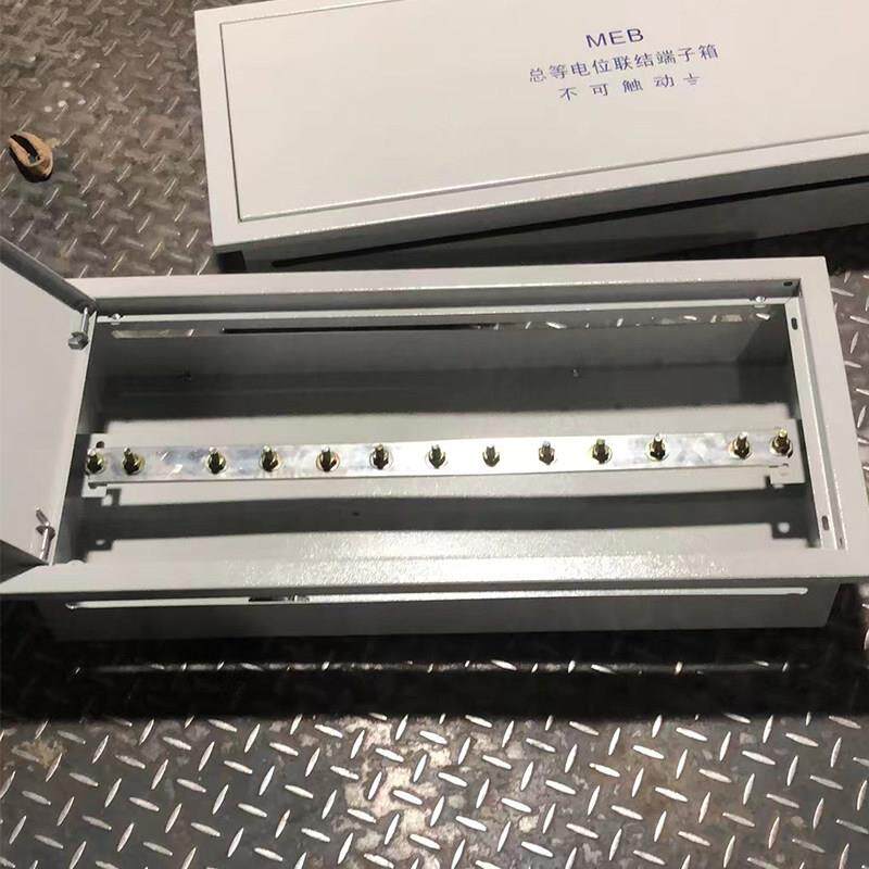 地铁专案接地端子箱总等电位箱光纤入户信息箱非标定制断卡箱