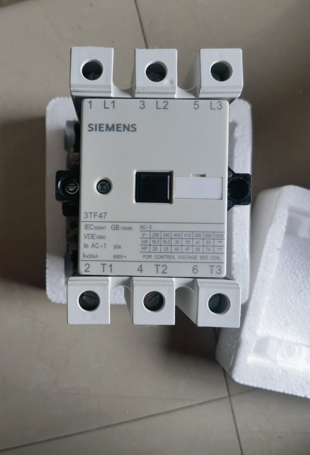 全新西门子交流接触器3TF47 22-0XM0，220V电压