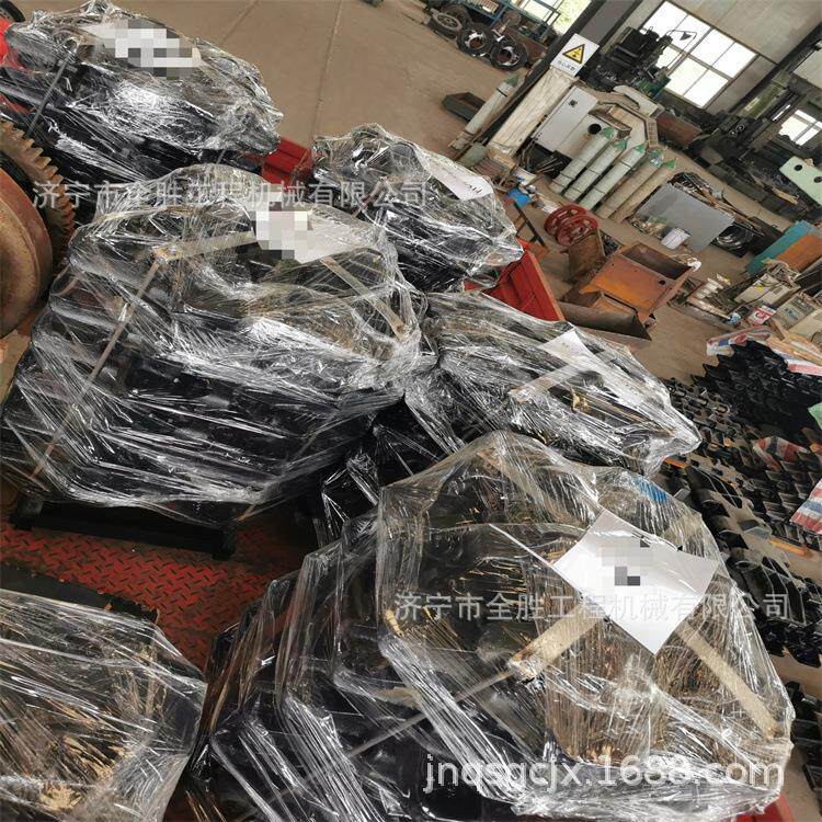 供应神BM700履带吊履带板 支重轮 驱动齿 拖轮 四轮一带