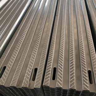 移动防滑板钢盘踏板生产建筑施工镀锌脚手架扣厂家孔跳板冲走道板