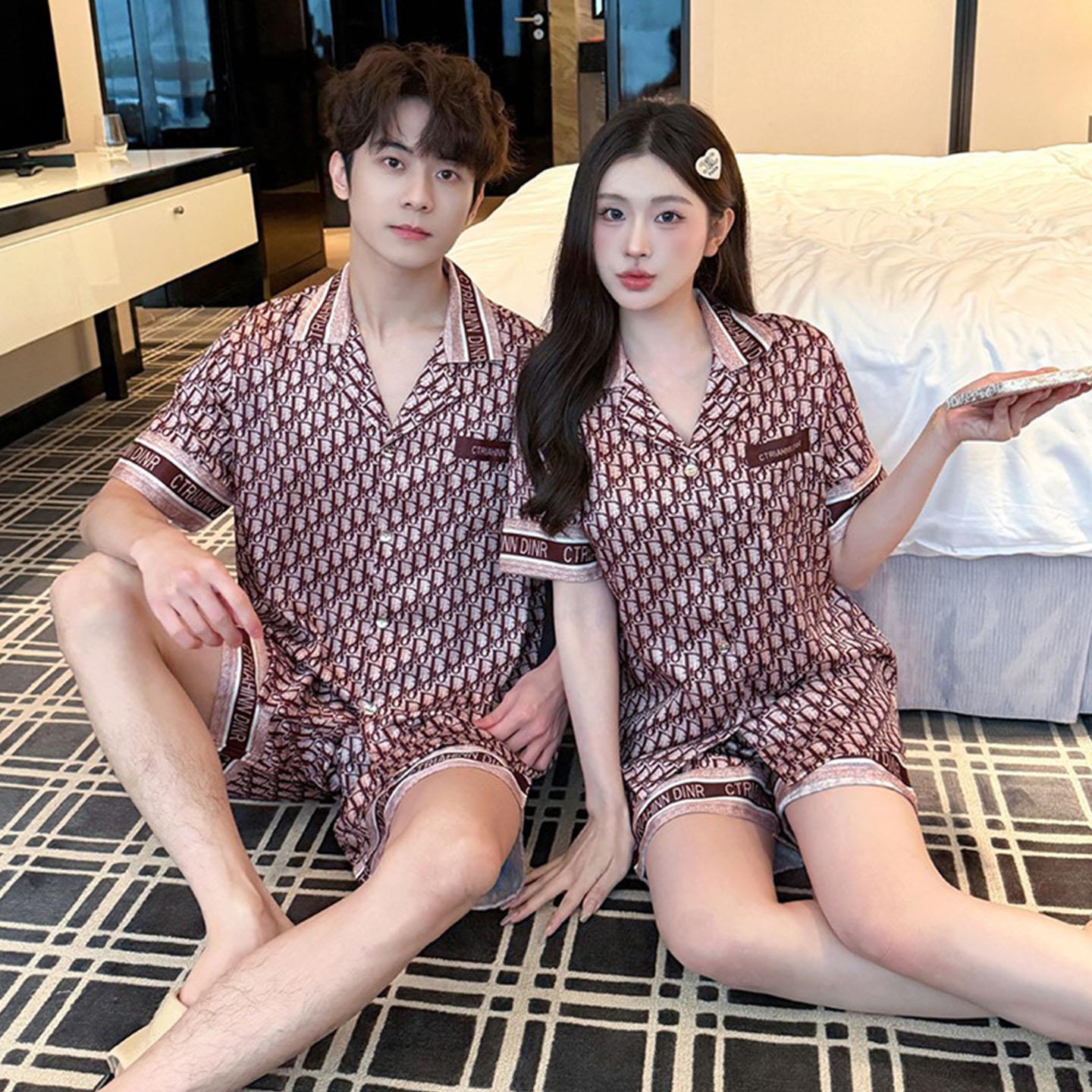 睡衣情侣装一男一女夏季冰丝薄款短袖短裤印花轻奢高级感时尚套装
