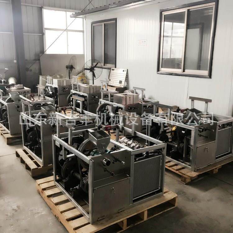 黑龙江双机头杂粮面粉四缸膨化机回报快花生酥膨化机自熟爆米花机