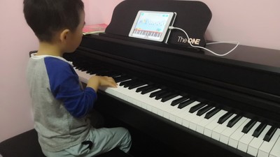 theone智能钢琴怎么样?一位专业人士用后一个月谈感受