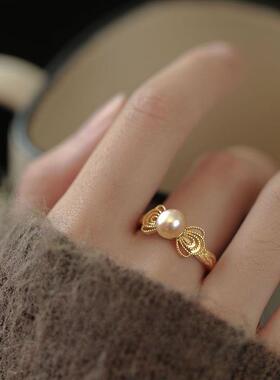 2026时尚人造珍珠金色蝴蝶结食指戒指女夏小众设计轻奢高级感新款