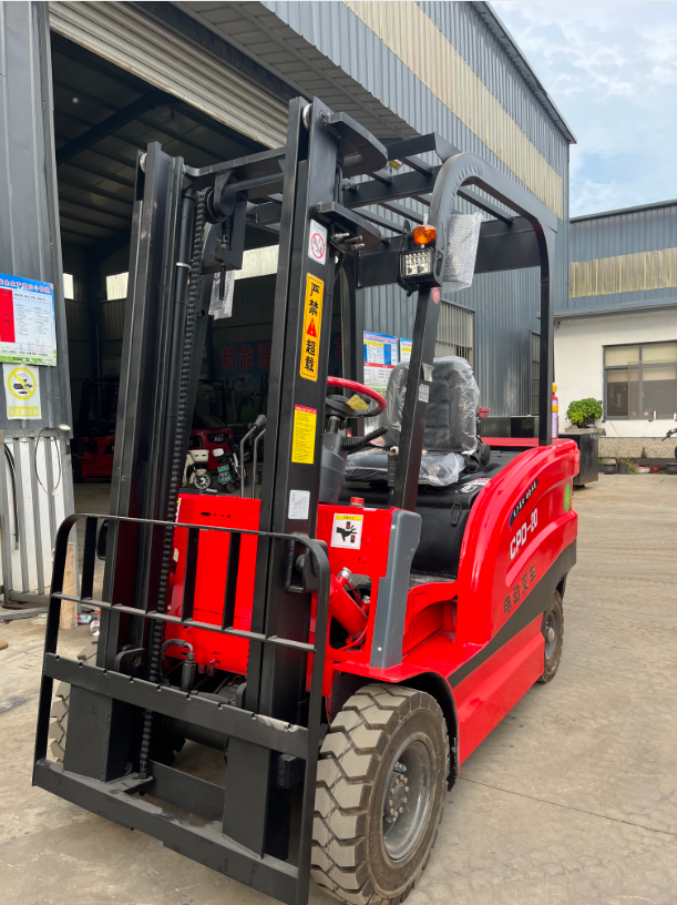 12月28日菏泽全新2吨电动叉车，专用钢龙门架（含上牌手续）网络拍卖公告