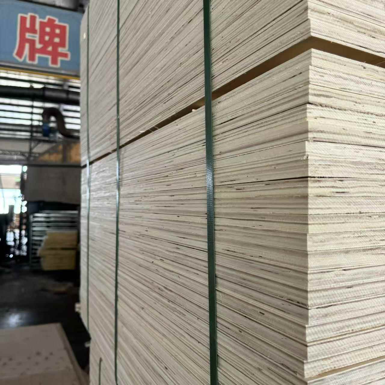 厂家直发托盘条木方免熏蒸拉条倒角床板条沙发排骨条规格多