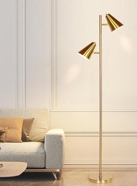 现代简约北欧轻奢新品落地灯客厅沙发边房间卧室装饰创意立式台灯