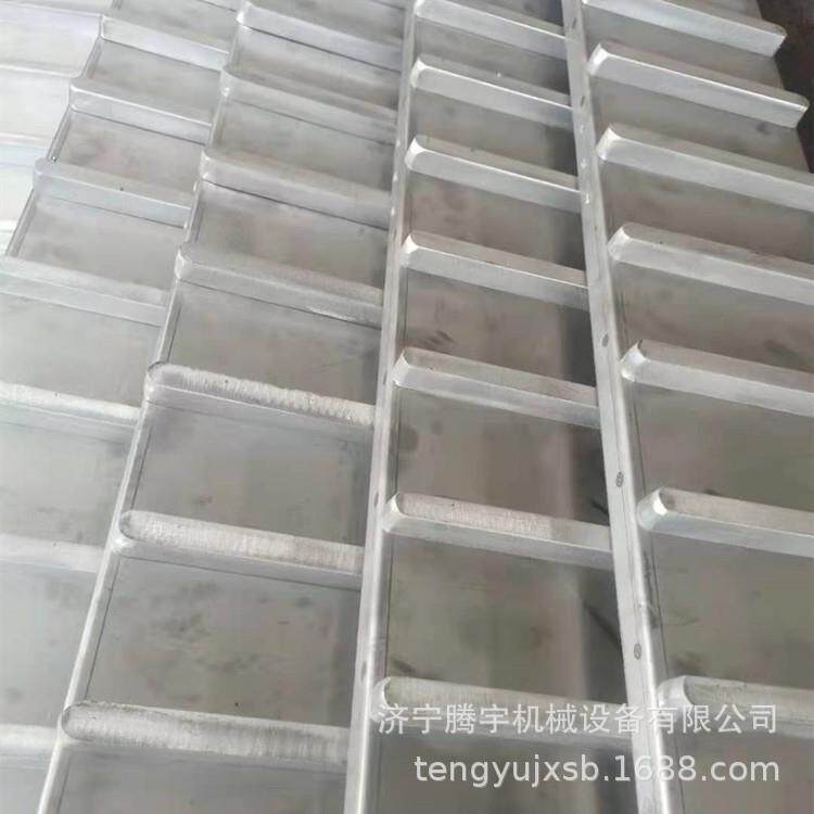 手拉式牛场大耙子湿式牛场地面拉槽器手把式牛场刻槽机