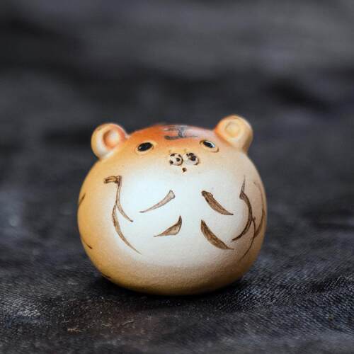 宜兴紫砂茶宠老虎家簇小摆件精品手工可养茶玩茶台茶桌工艺品雕塑
