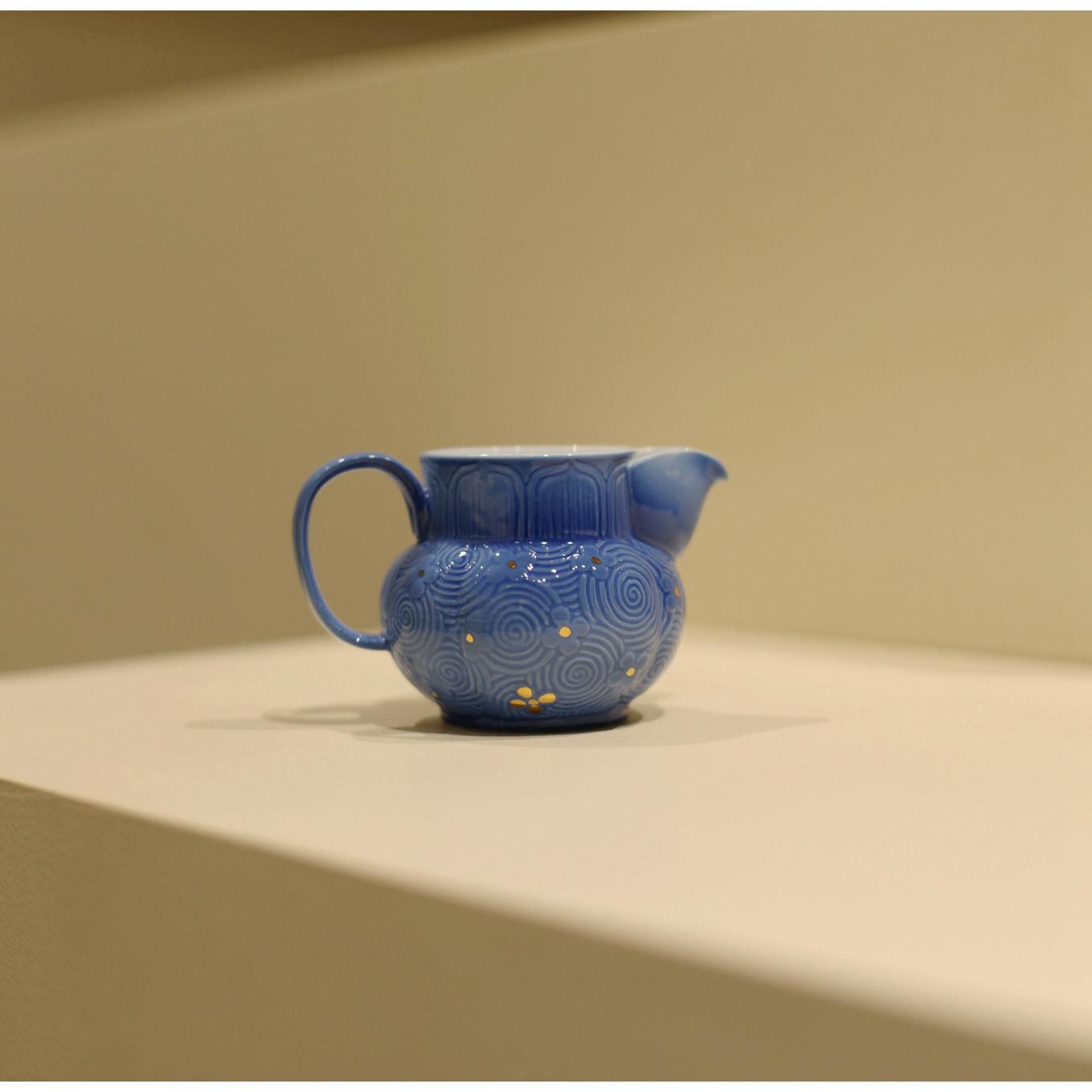 《洒蓝》有耳公道杯 小号分茶器 描金 带把 陶瓷釉下彩