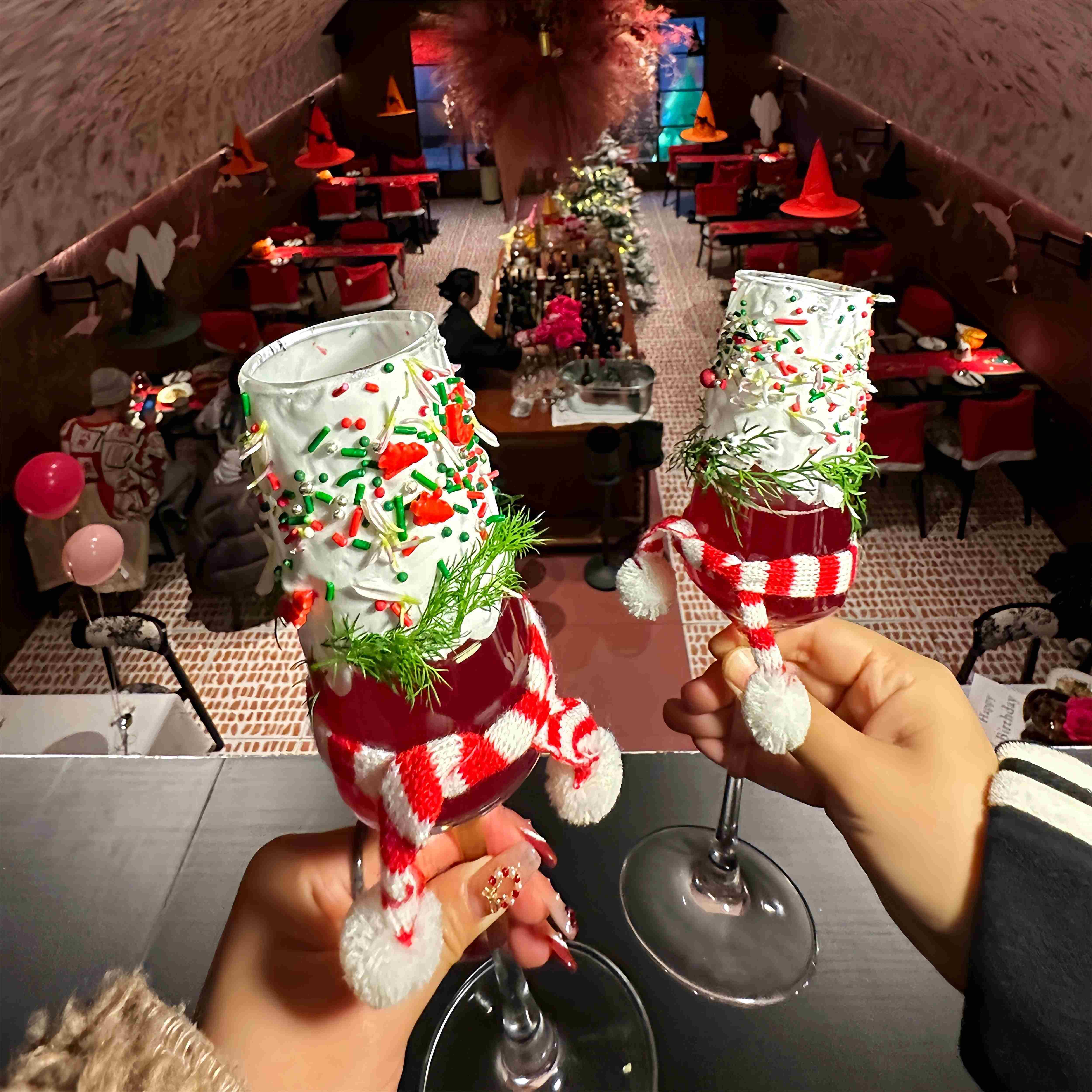 圣诞节装饰酒杯小帽子围巾酒吧餐厅氛围布置装饰酒瓶套可爱小道具