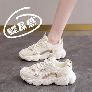 潮牌踩屎感软底跑步鞋女款2026夏季新款运动鞋百搭不累脚羽毛球鞋