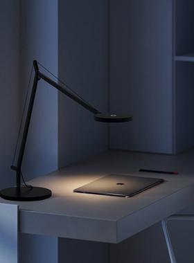 简约落地灯IIK台意大利设计师黑色机台械臂卧室书房客厅工业风灯